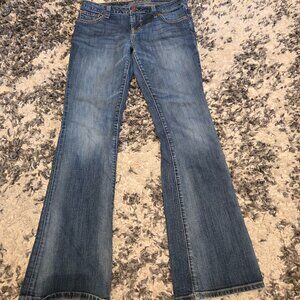 American Eagle Women’s Favorite Boyfriend Bootcut Jeans | Size 8 | Medium Wash